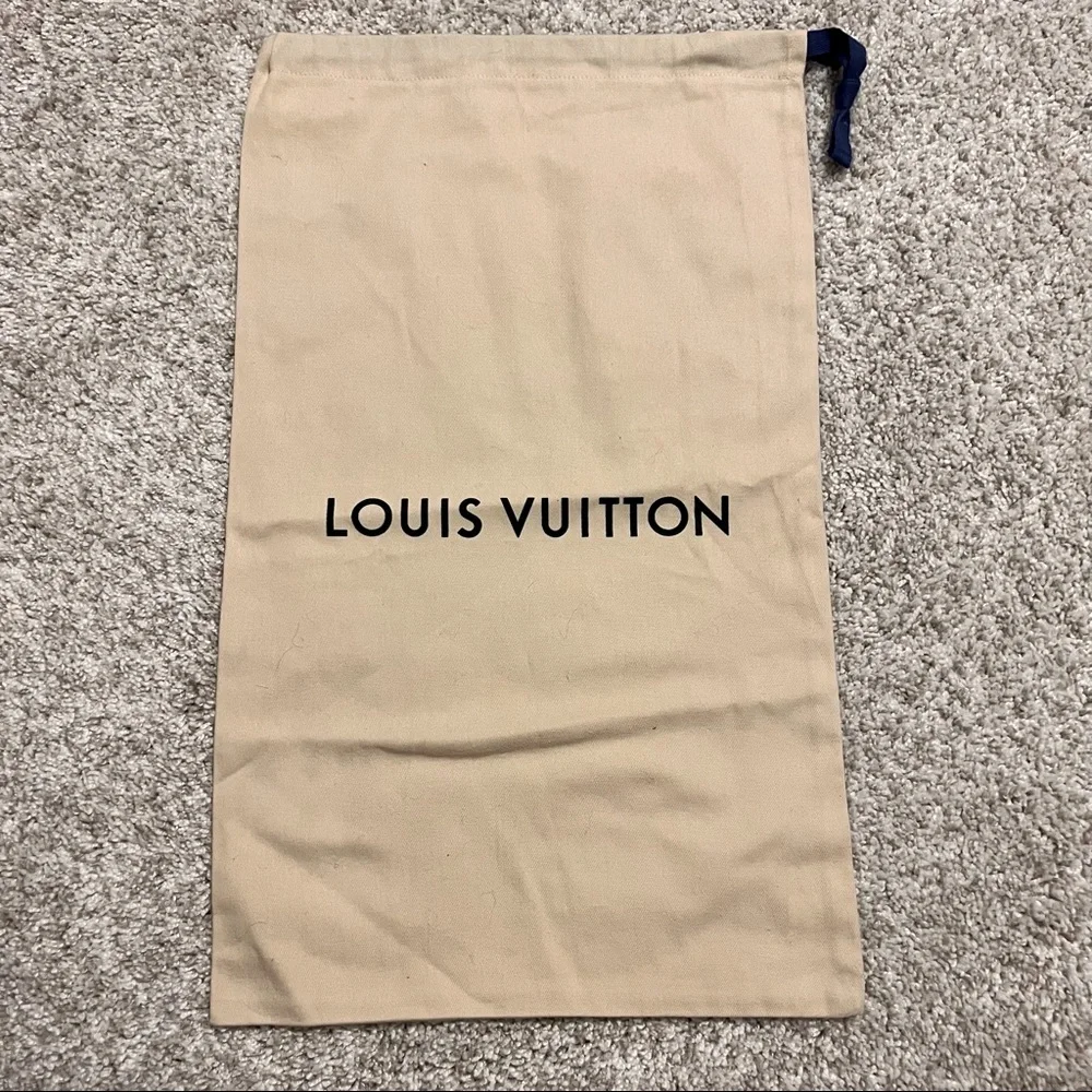 Authentic Large Louis Vuitton Sleeper Dust Bag w/ Drawstring 19.5 x 11.5 - Picture 1 of 3